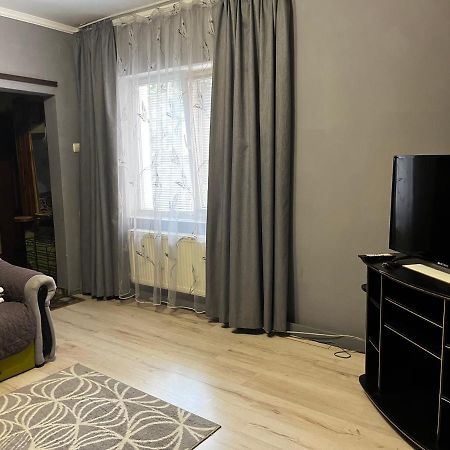 Apartment On Stefanyka 42/5 Běrehovo Exteriér fotografie